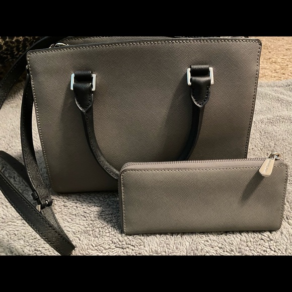 MK Selma Tote & matching Wallet ✨ - Picture 2 of 6